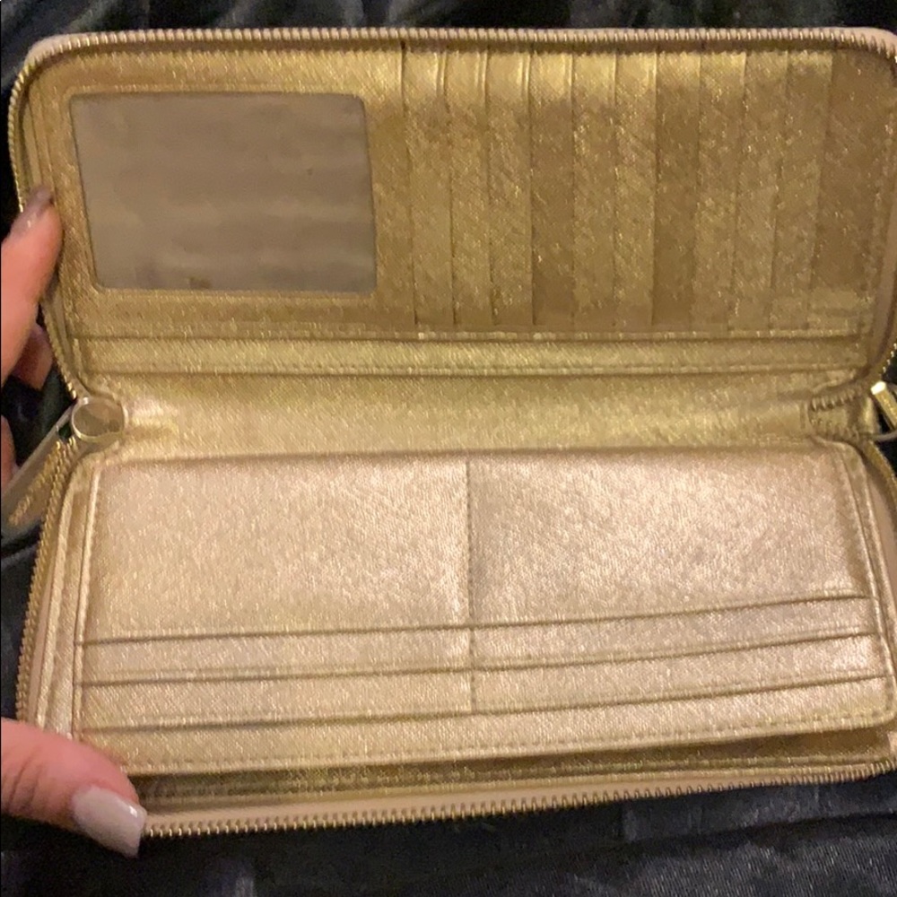 Gold wallet - Picture 3 of 5